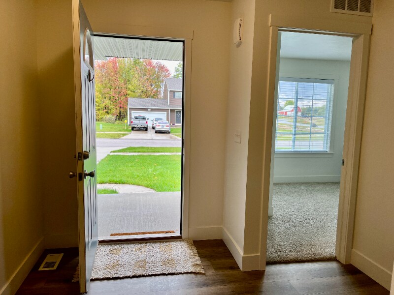 Building Photo - 7410 Bramling Dr