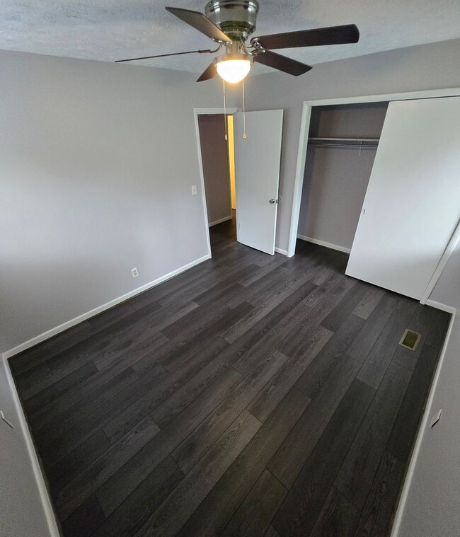 Building Photo - 3102B APPLE VALLEY (DUPLEX) OXFORD, AL 36203