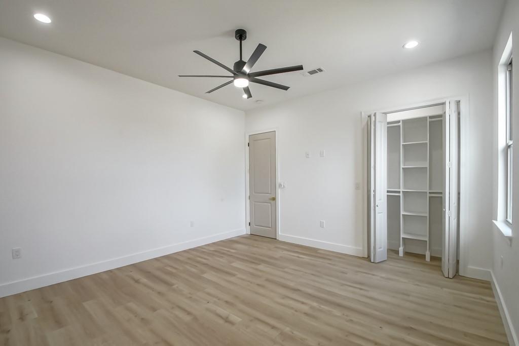 Bed 2 - 2416 Prentiss Ave