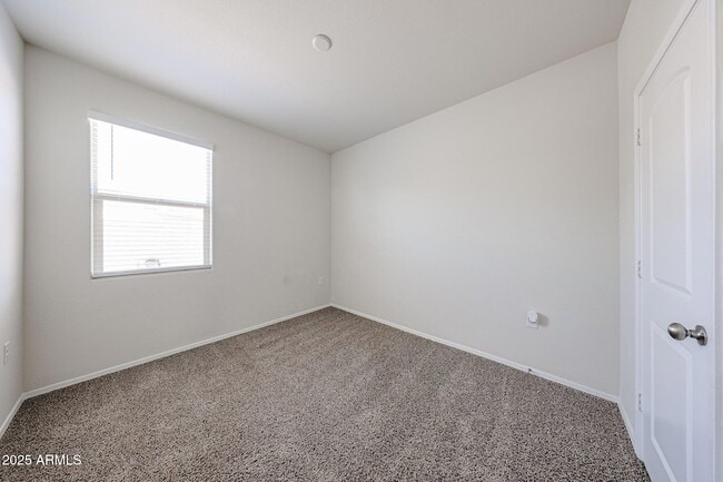 Building Photo - 31041 W Avalon Cir