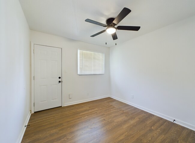 Building Photo - 6208 E 152 Terrace
