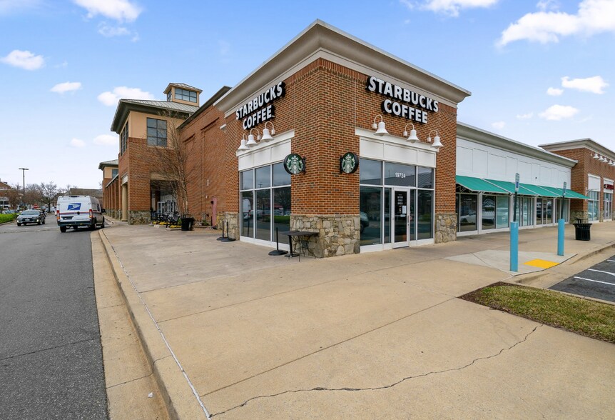 Building Photo - 13405 Wisteria Dr