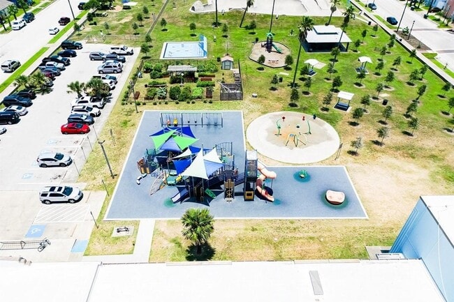 Building Photo - 2127 28th St