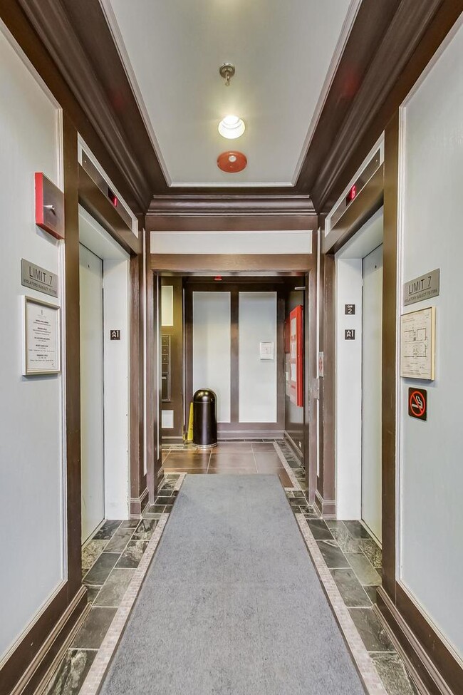 Building Photo - 740 S Federal St