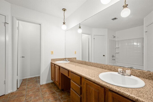 Building Photo - 12701 Europa Ln