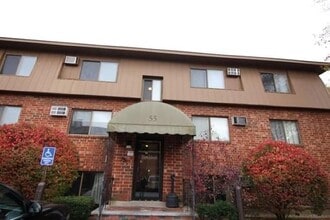 Building Photo - 55 Log St