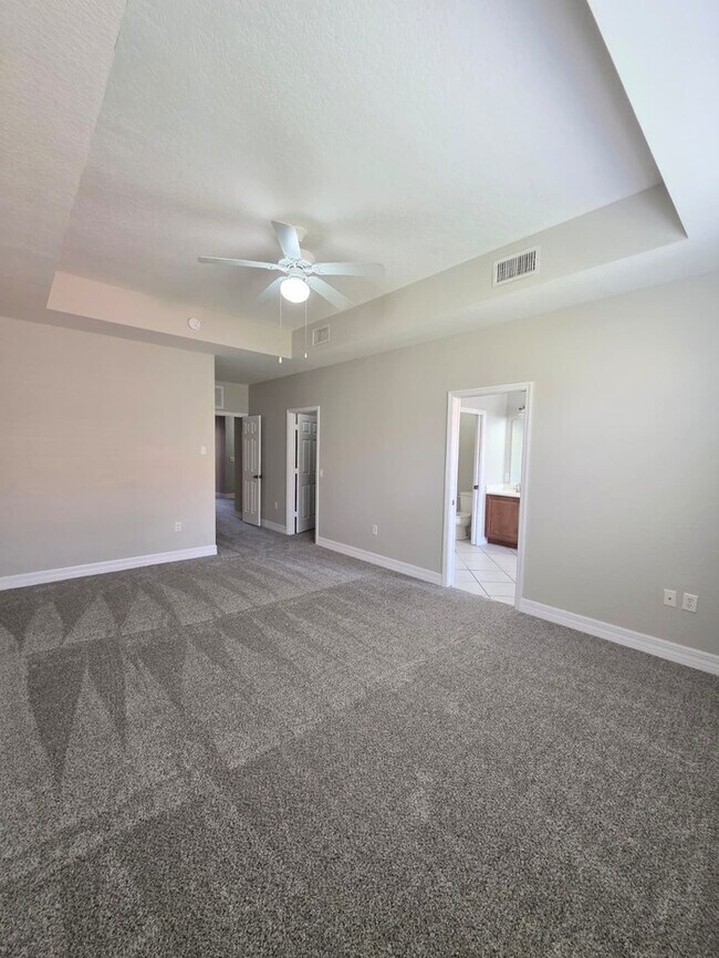 Building Photo - 9822 Quinta Artesa Way