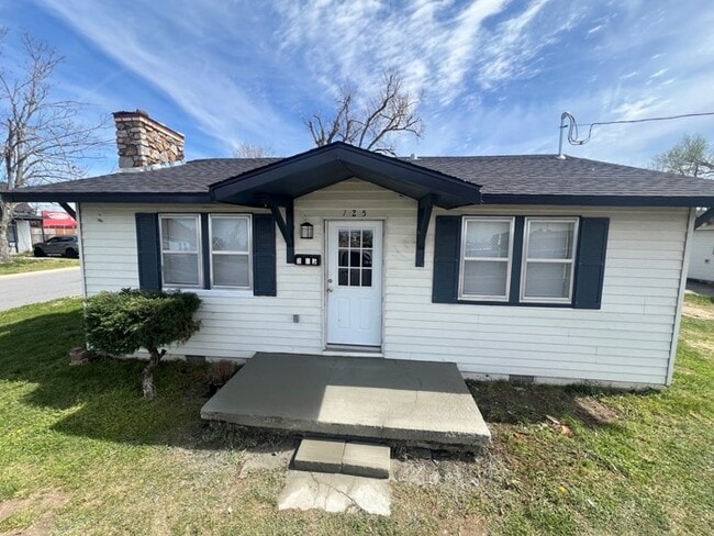 Building Photo - 125 N 9th St