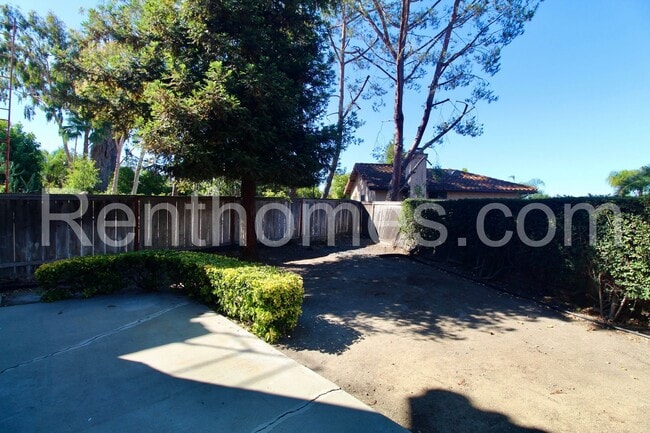 Building Photo - 10808 Red Fern Cir