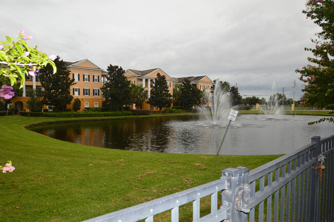 Building Photo - Gated Community of Mosaic near Millenia Mall