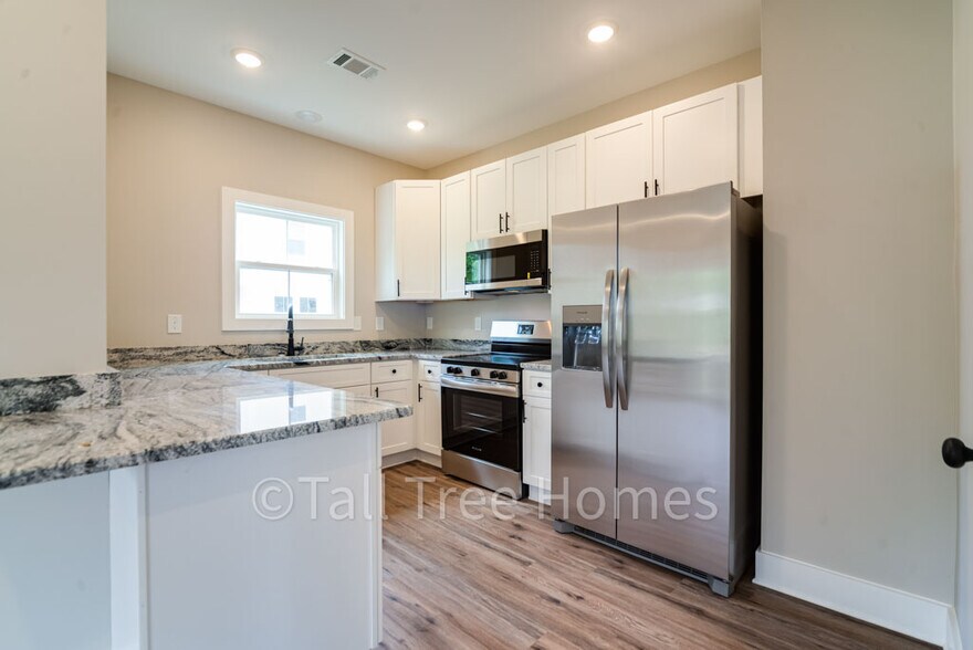 Building Photo - 5 Mink Hollow Ct