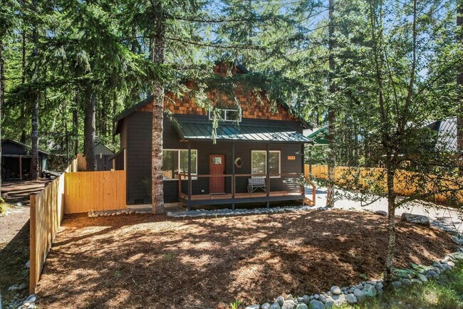 Building Photo - 125 Mountain View Dr