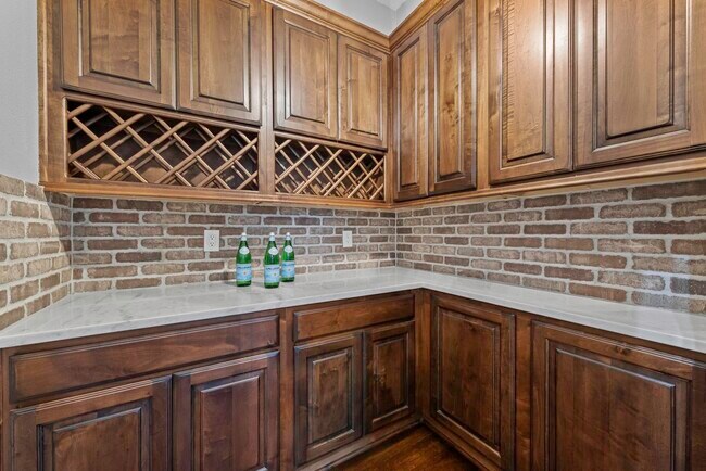 Building Photo - 110 Pickerel Point Ct