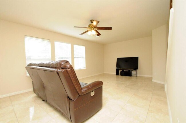 Building Photo - 16127 Eaglewood Spring Ct