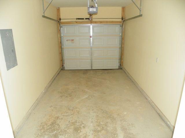 Building Photo - 603 S Atcher