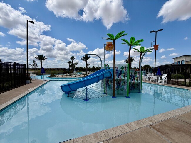 Building Photo - 21118 Garden Palm Dr