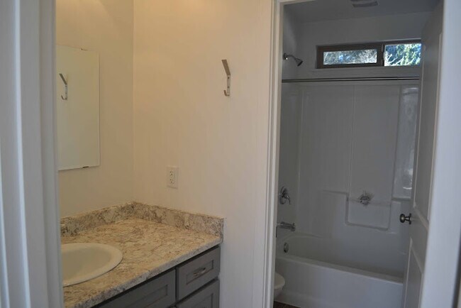 Building Photo - 5246 Northridge Road