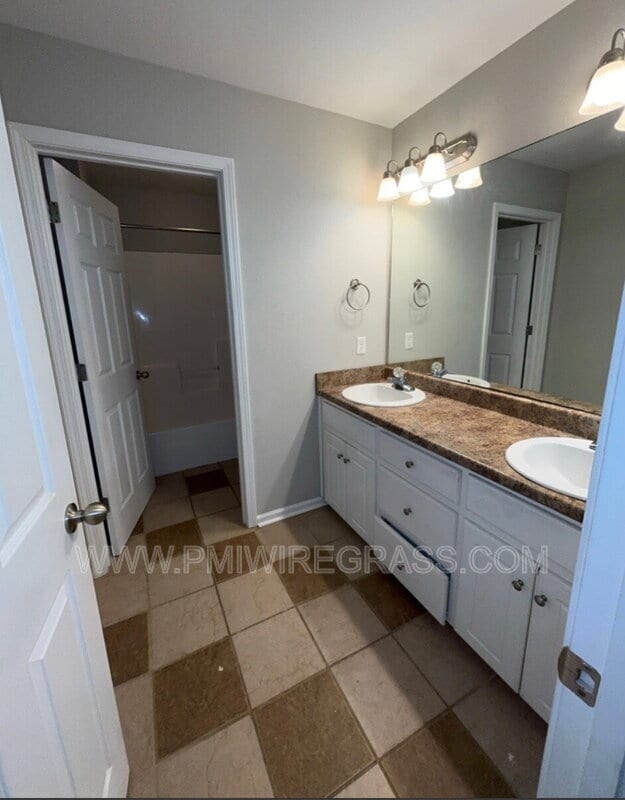 Building Photo - 106 Hidden Sunset Dr