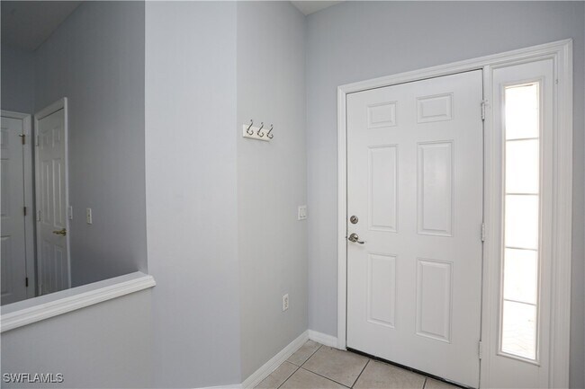 Building Photo - 937 Hampton Cir