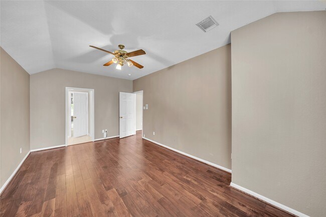 Building Photo - 1423 Meadow Lakes Dr