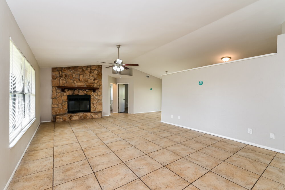 Building Photo - 244 SW 22nd Pl