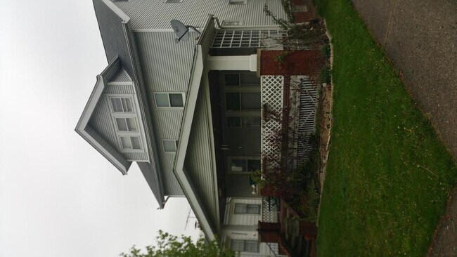 Primary Photo - 3330 Fortune Ave