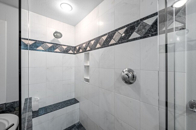 Building Photo - 2226 S Beeler Way