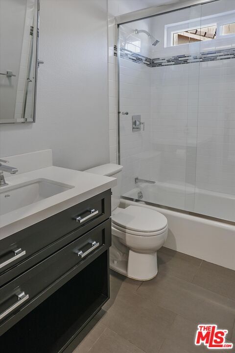 Building Photo - 438 Raindance St