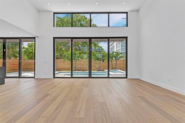 Building Photo - 630 NE 82nd St