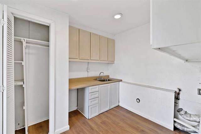 Building Photo - 6833 Norma St