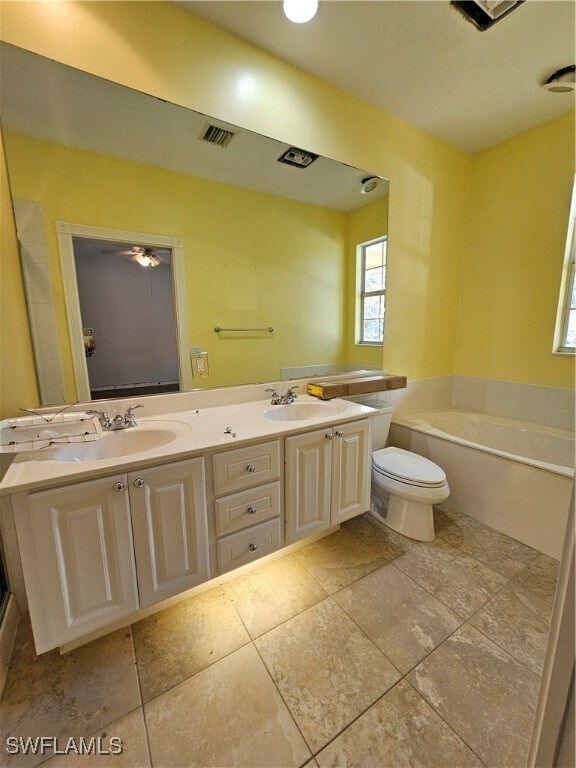 Building Photo - 28279 Jeneva Way