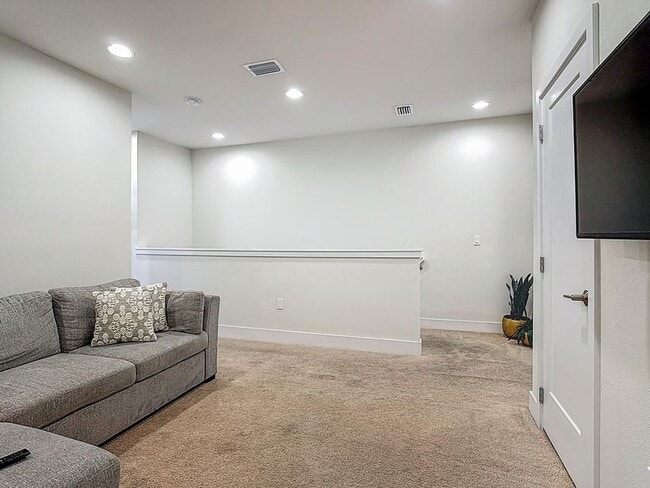 Building Photo - 17204 Blessing Dr