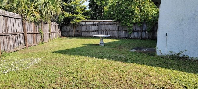 Building Photo - 12738 Peconic Ct