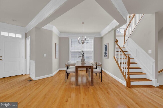 Building Photo - 42706 Chisholm Dr