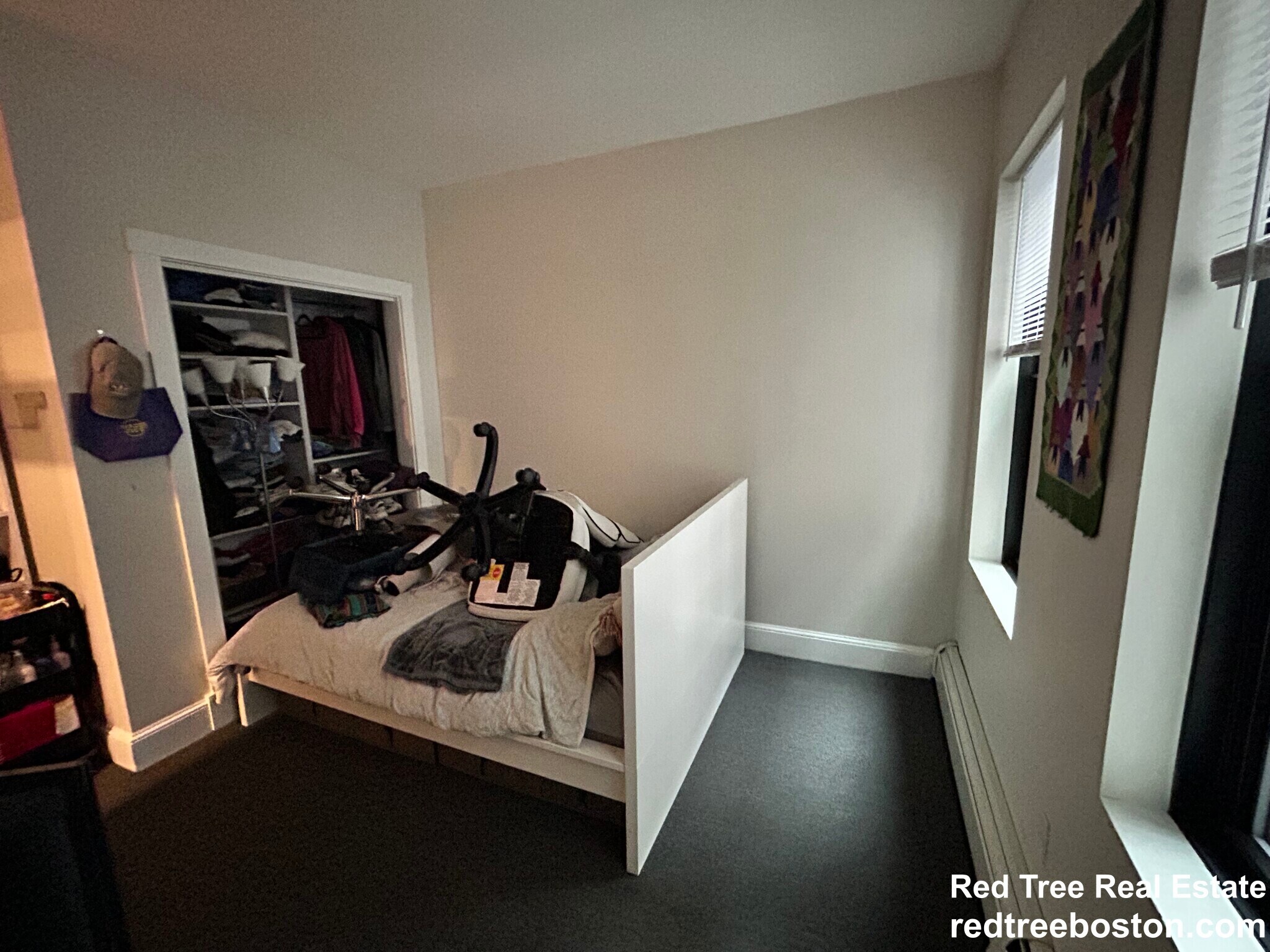 Building Photo - 845 Beacon St