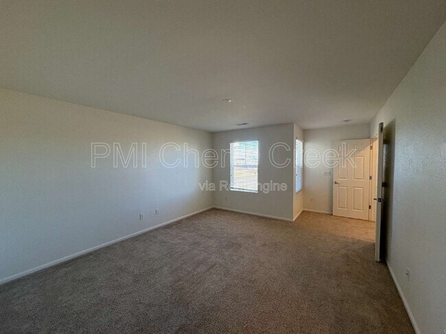 Building Photo - 12839 Mayfair Way