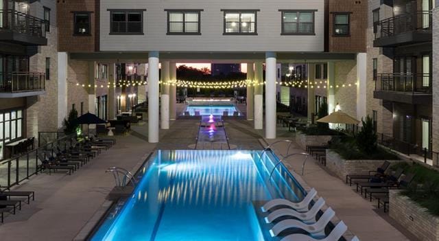 Building Photo - 5631 Belmont Ave