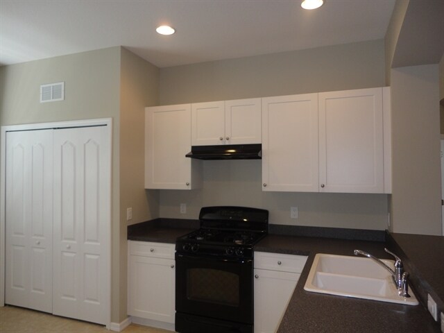 Building Photo - 11504 Piedmont Park Xing