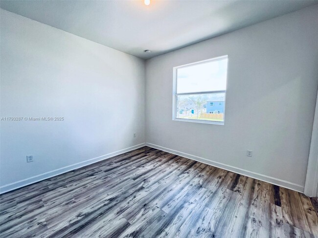 Building Photo - 17956 SW 358th St