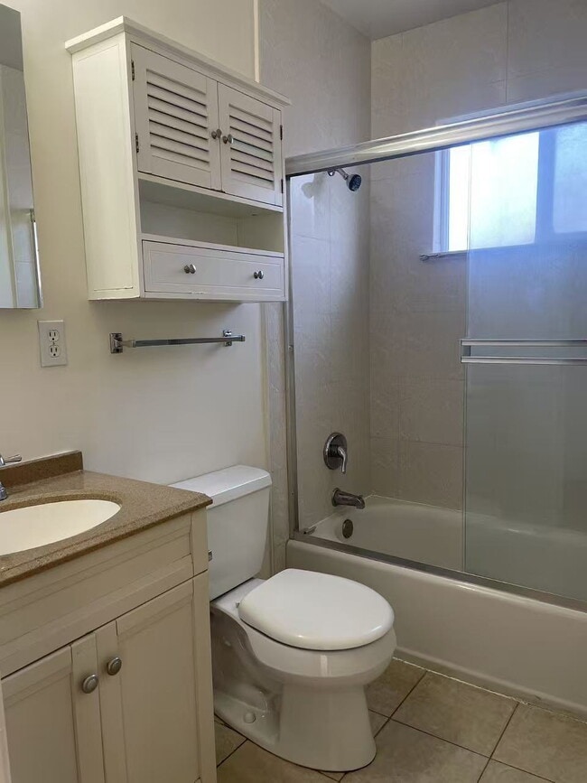 Building Photo - Peaceful 2-Bedroom Duplex with Private Yard & Bonus Studio Shed (San Jose)