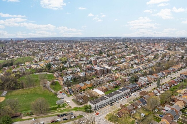 Building Photo - 2 BEDROOM END UNIT IN THE HEART OF DORMONT...