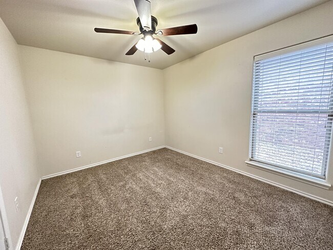 Building Photo - 6903 Corral Dr
