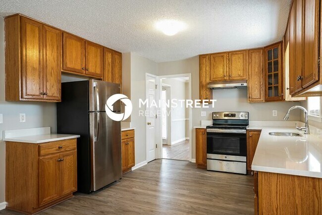 Building Photo - 3 Bedroom Pet-Friendly Home in Clayton, NC with Main Street Renewal