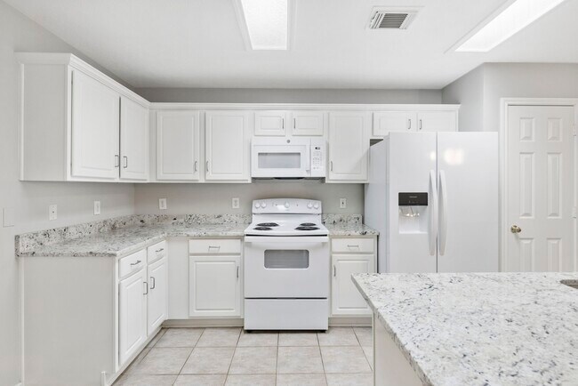 Building Photo - 230 Blushwood Pl