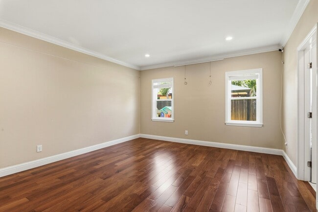Building Photo - Wow! What a Great Home! Available Soon!