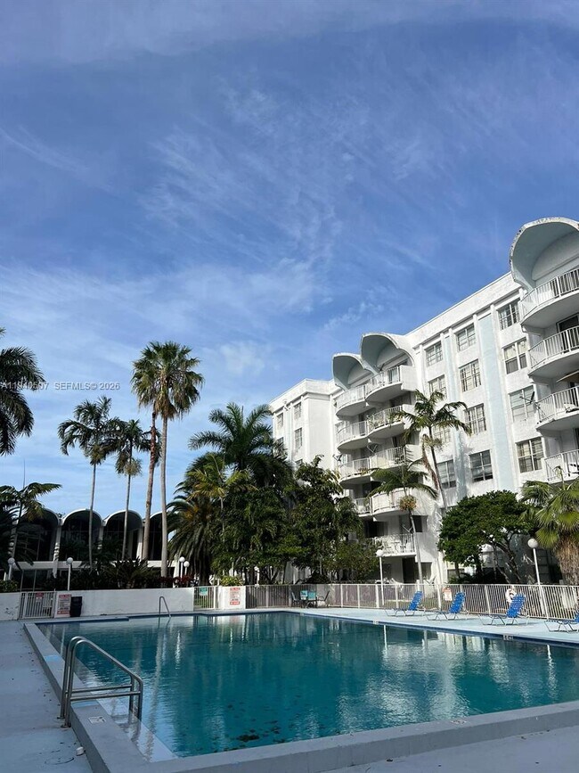 Building Photo - 492 NW 165th St