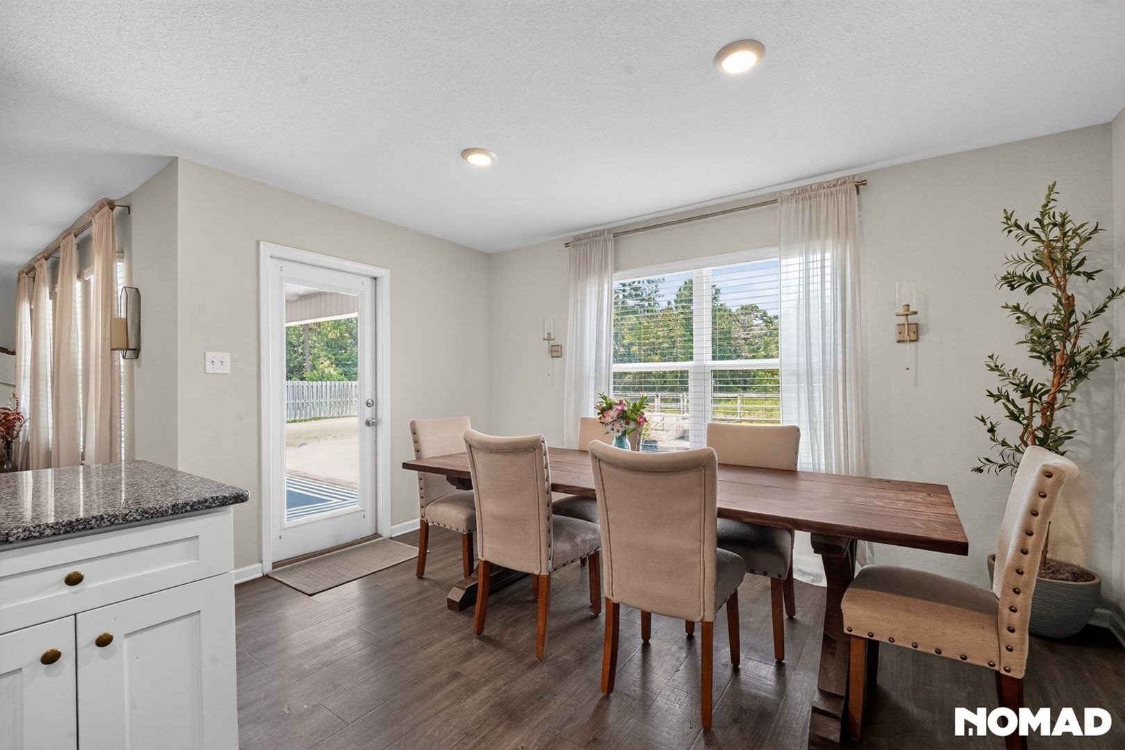Building Photo - 1008 Enclave Cir