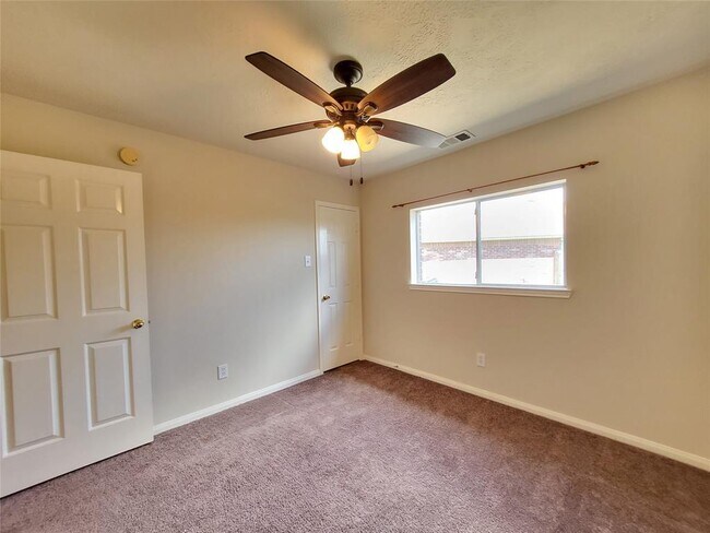 Building Photo - 11038 Desert Springs Cir