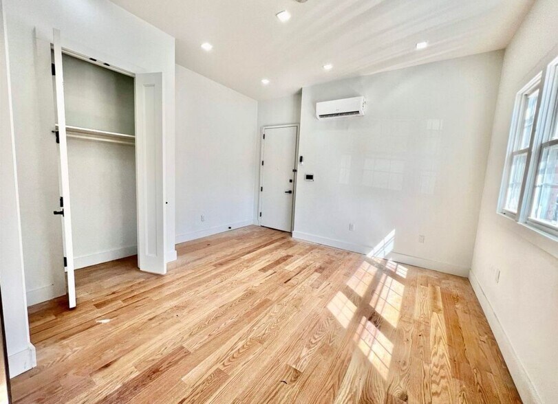 283 Webster Ave 1 - 285 Webster Ave