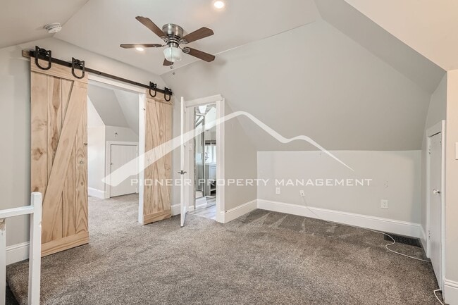 Building Photo - Charming Apartment near Cheesman Park With...